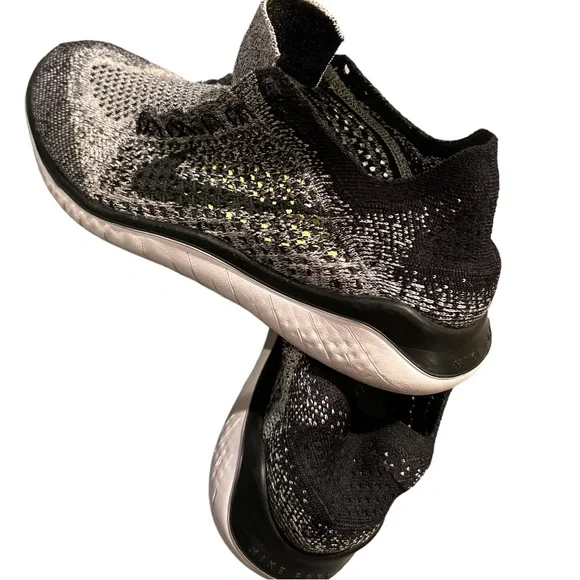 Nike Free RN Flyknit / Men's Size 7 Running Shoes Black Gray Oreo - Picture 4 of 7